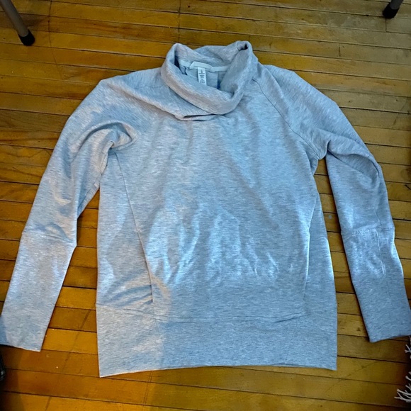 Lululemon Sweater - Picture 1 of 4